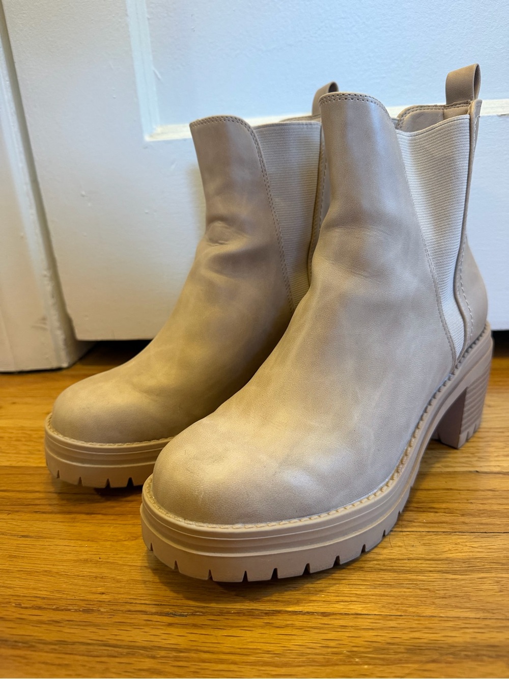 MIA Chunky Chelsea Ankle Boots in Light Beige